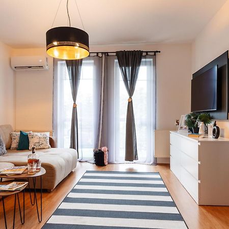Bb21 Apartman Eger - City Centre Buitenkant foto