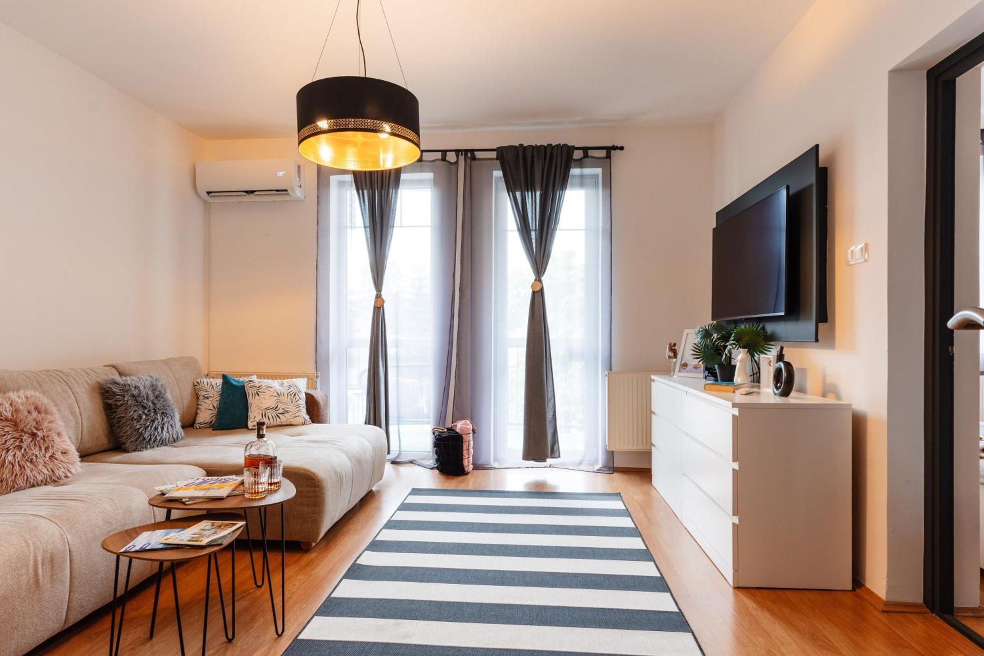 Bb21 Apartman Eger - City Centre Buitenkant foto