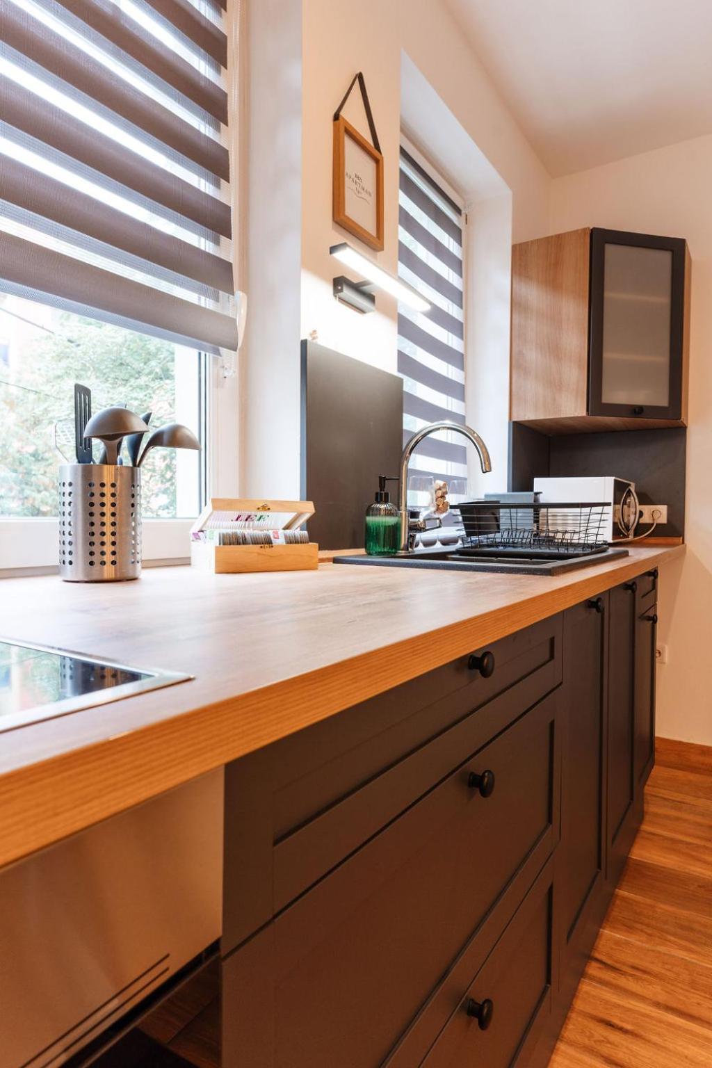 Bb21 Apartman Eger - City Centre Buitenkant foto