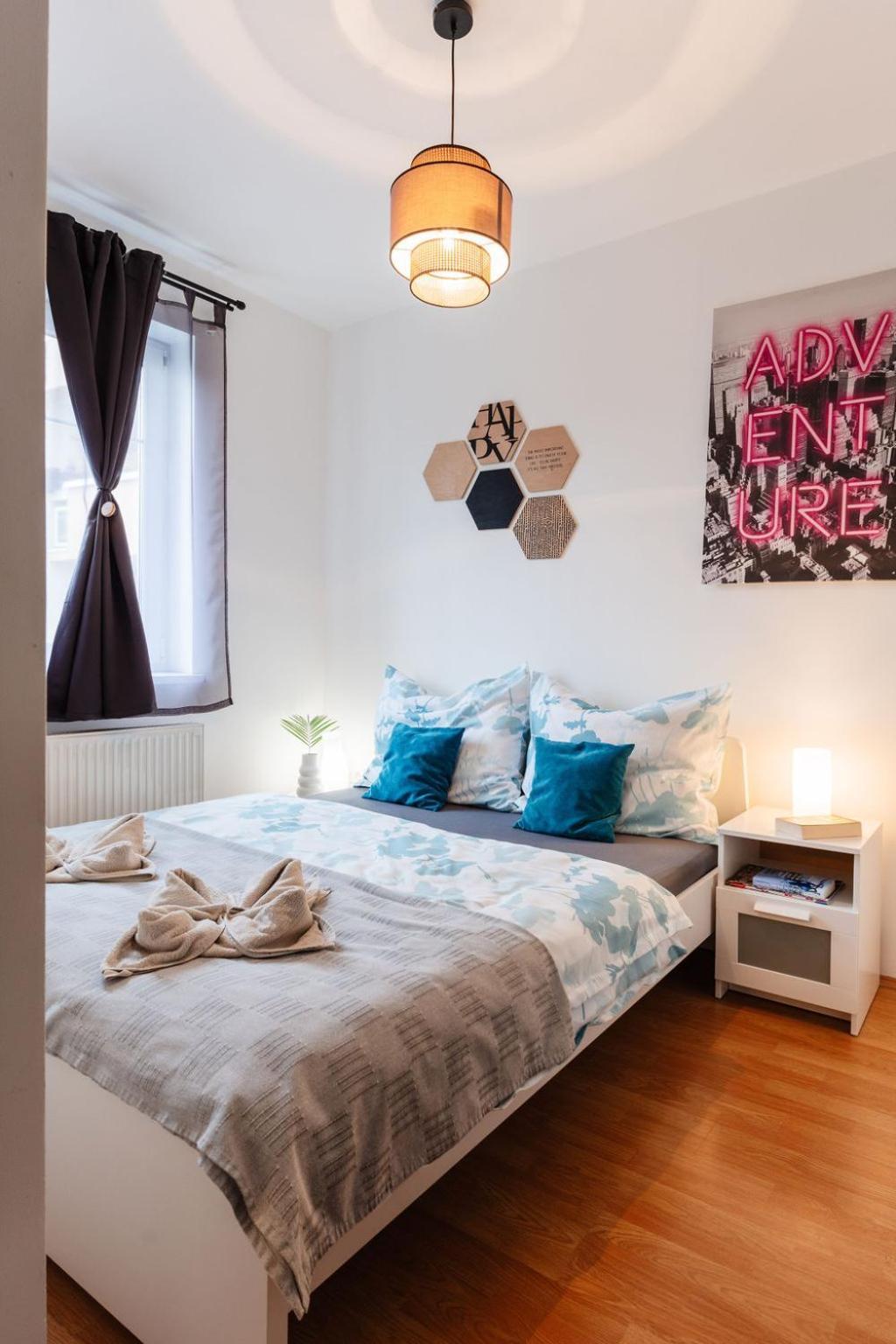 Bb21 Apartman Eger - City Centre Buitenkant foto